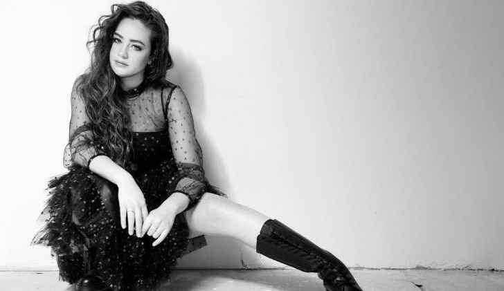 Mary Mouser- Age,Net Worth,Relationships,Professional life.