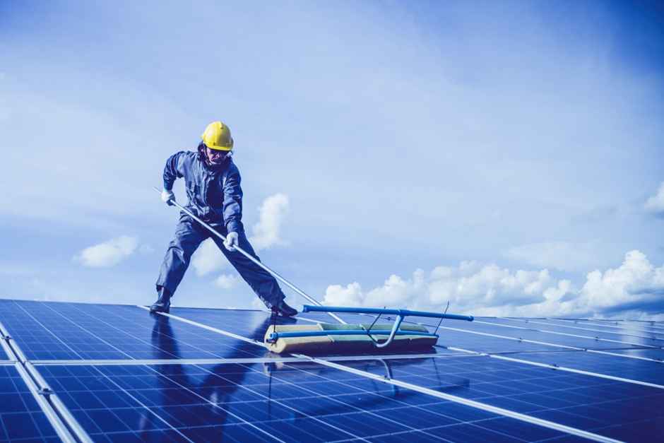 <strong>5 Essential Check-Ups for Solar Panel Maintenance</strong>